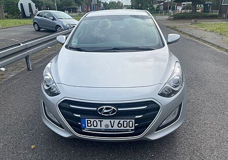 Hyundai i30 1.4 YES! Silver