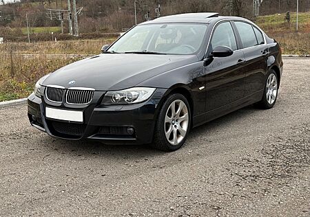 BMW 325i Limo*M-Paket*Kamera* Xenon*6Gang*Navi*