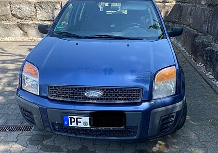 Ford Fusion 1,6 16V + +