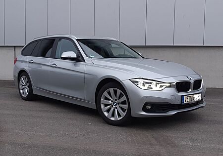 BMW 320i xDrive Touring Advantage Automatic Adva...