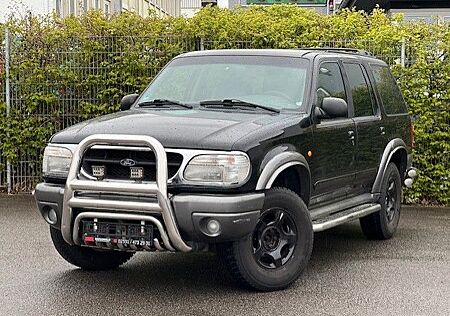 Ford Explorer 4.0 V6 Limited TÜV 02-2028