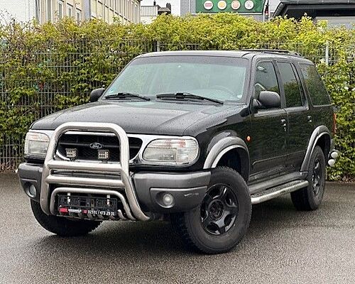 Ford Explorer 4.0 V6 Limited TÜV 02-2028