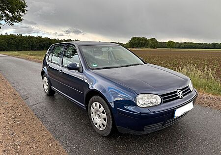 VW Golf Volkswagen 1.6 Auto Pacific