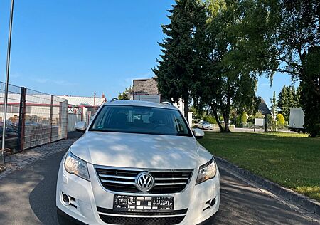 VW Tiguan Volkswagen 4Motion 2.0 TSI Automatik+SHZ+Klimatronic