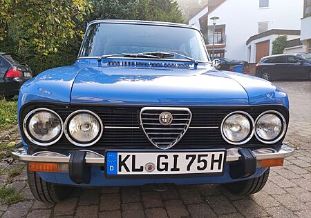 Alfa Romeo Giulia Super Nuova 1600