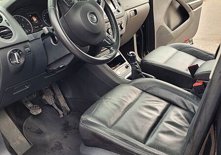 VW Tiguan Volkswagen 2.0 TDI 130kW 4MOT BMT Track & Style ...