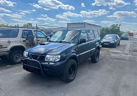 Nissan Terrano 3,0 Di Prestige Automatik. 4X4. Klima.Ac