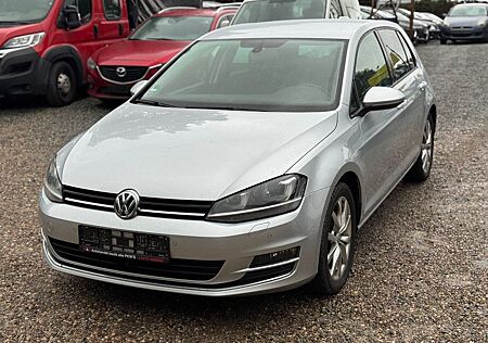 VW Golf Volkswagen VII Lim.4 Motion*AHK*Kamera*TÜV NEU