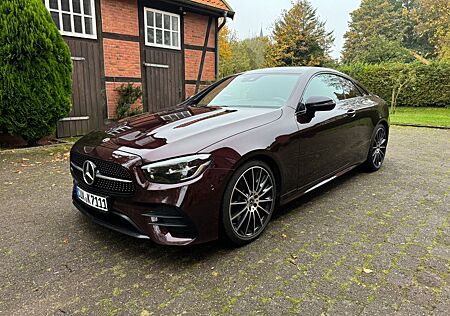 Mercedes-Benz E 220 E220d, Coupé, AMG line, Junge Sterne Garantie