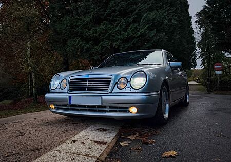 Mercedes-Benz E 50 AMG