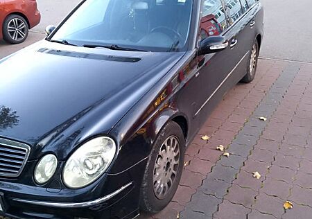 Mercedes-Benz 320