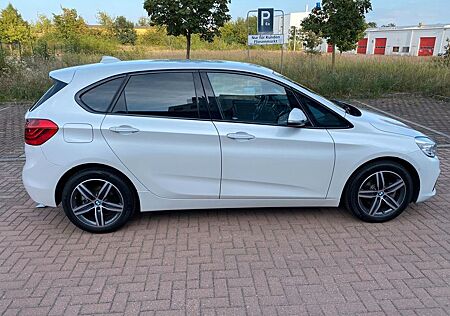 BMW 216 Active Tourer Tempomat Sitzheizung Leder