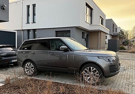 Land Rover Range Rover 4.4 Liter SDV8 Vogue Vogue - 2.Hd*