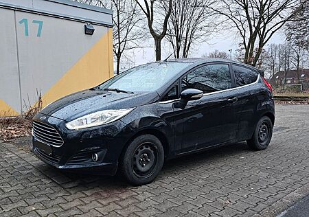 Ford Fiesta 1,5 TDCi 95PS Titanium Sitzheizung Klima