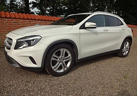Mercedes-Benz GLA 220 Aut. 177 PS LKW-Zul. *Netto 9.200 Euro*