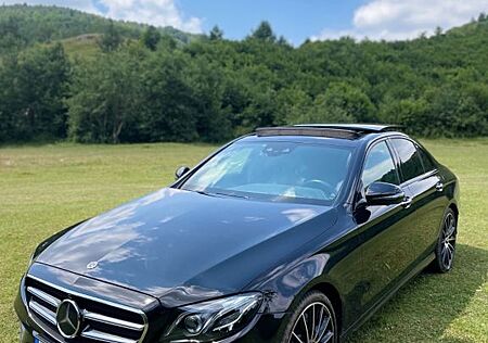Mercedes-Benz E 350 E350d 4MATIC-AMG LINE-Burmester-Pano-9G-20 ZOLL