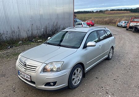 Toyota Avensis Kombi 2.0 D-4D