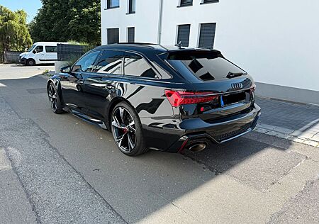 Audi RS6 Voll - Dynamik Paket plus 305km/h