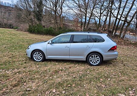 VW Golf Volkswagen 1.6 TDI Comfortline Navi Klima Pdc