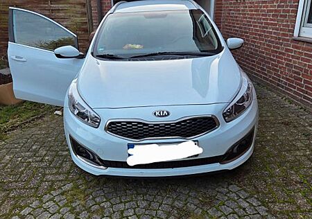 Kia Cee'd Sportswagon 1.6 GDI Dream-Team Edition...