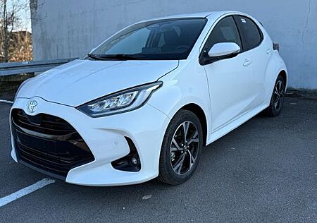Toyota Yaris 1.5 Hybrid Style 68 kW (92 PS), Varioma...