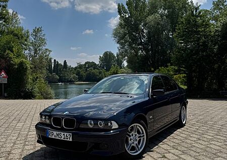 BMW 520i Auto