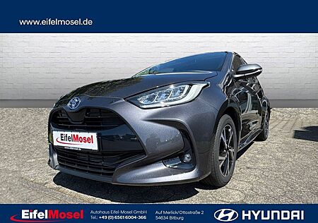 Toyota Yaris gebraucht kaufen Toyota Yaris 1.5 Hybrid Team D Comfort-P /FLA/SHZ