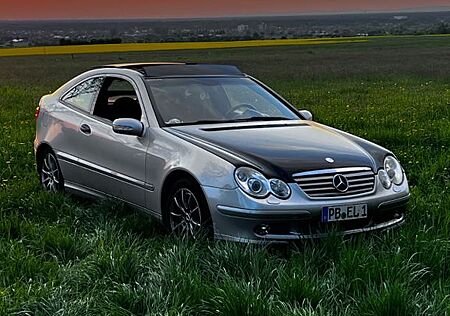 Mercedes-Benz CL 220