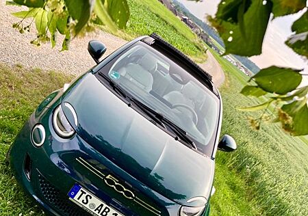 Fiat 500E "la Prima" Cabrio 42 kWh La Prima,