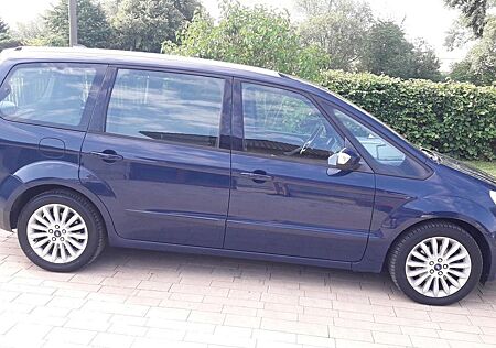 Ford Galaxy 2,0TDCi 103kW, AHK, Navi, Top Tüv 09/26