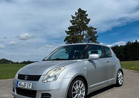 Suzuki Swift 1,3 *92PS * Sportauspuff * Tieferlegung