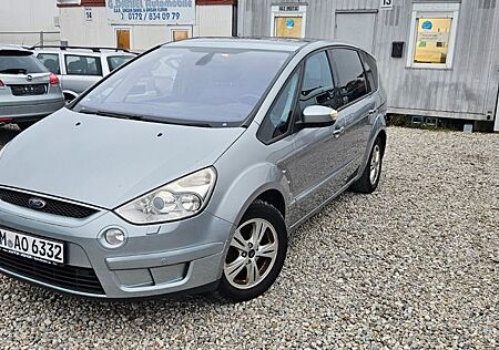 Ford S-Max Titanium