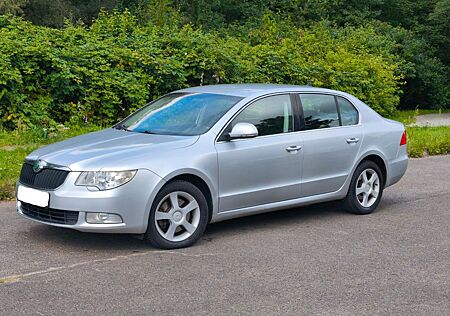 Skoda Superb 1.8 TSI Limousine Xenon PDC Tempomat