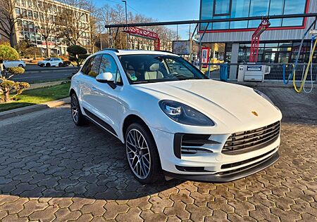 Porsche Macan S