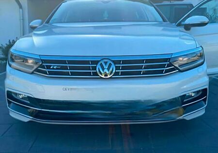 VW Passat Variant Volkswagen 2.0 TDI R- Line 4Motion 140kW DSG