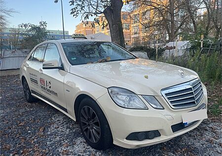 Mercedes-Benz E 200 CDI BlueEfficiency