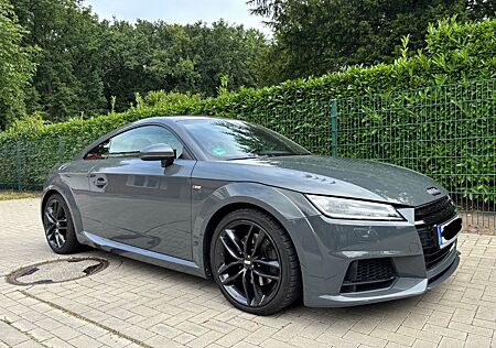 Audi TT Coupe 2.0 TDI ultra - S- Line - Black Edition