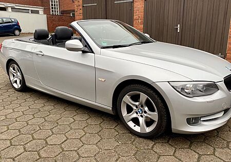 BMW 318 318iCabrio/KLIMA/LEDER/MEMORY/SHZ/StanHz/XEN/PDC