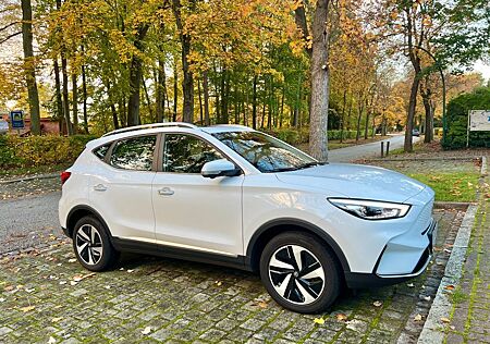 MG ZS 50,3 kWh Luxury Luxury