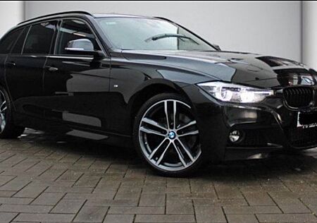 BMW 330d xDrive Touring M Sport Head-Up Auto.