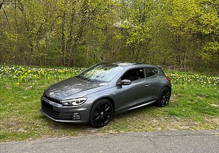 VW Scirocco Volkswagen 2.0 TDI 135kW DSG R-line Pano Navi Dy..