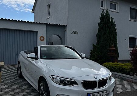 BMW 220d Cabrio M Sport
