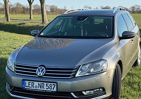 VW Passat Volkswagen 2.0 TDI SCR 140kW DSG 4M Highl. Varia...