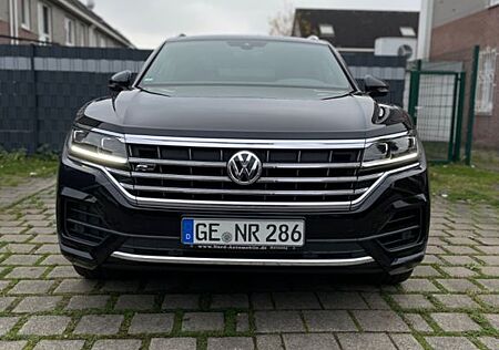 VW Touareg Volkswagen 3.0 V6 TDI 210kW 4MOTION Tiptronic -