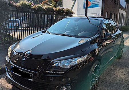 Renault Megane Bose Edition ENERGY TCe 115 Start & S...