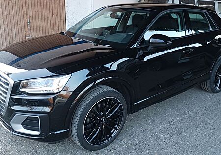 Audi Q2 qu 2.0 TSI 140 kW aut. Navi,LED,AHK