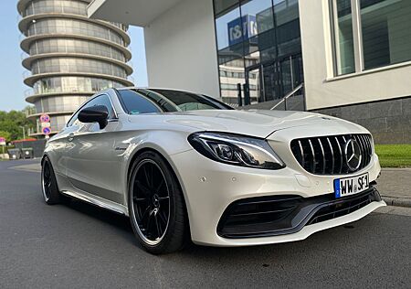 Mercedes-Benz C 63 AMG Mercedes-AMG C 63 S Autom. Mercedes...