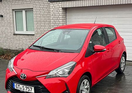 Toyota Yaris 1,5-l-Dual-VVT-iE Team Deutschland Tea...