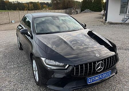 Mercedes-Benz CLA 180 Shooting Brake -