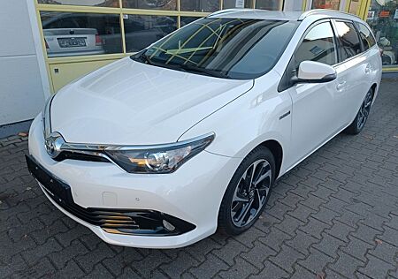 Toyota Auris Touring Sports Hybrid Design Edition